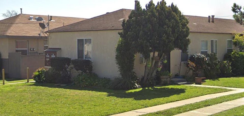 1st image of 1336 W 218th St