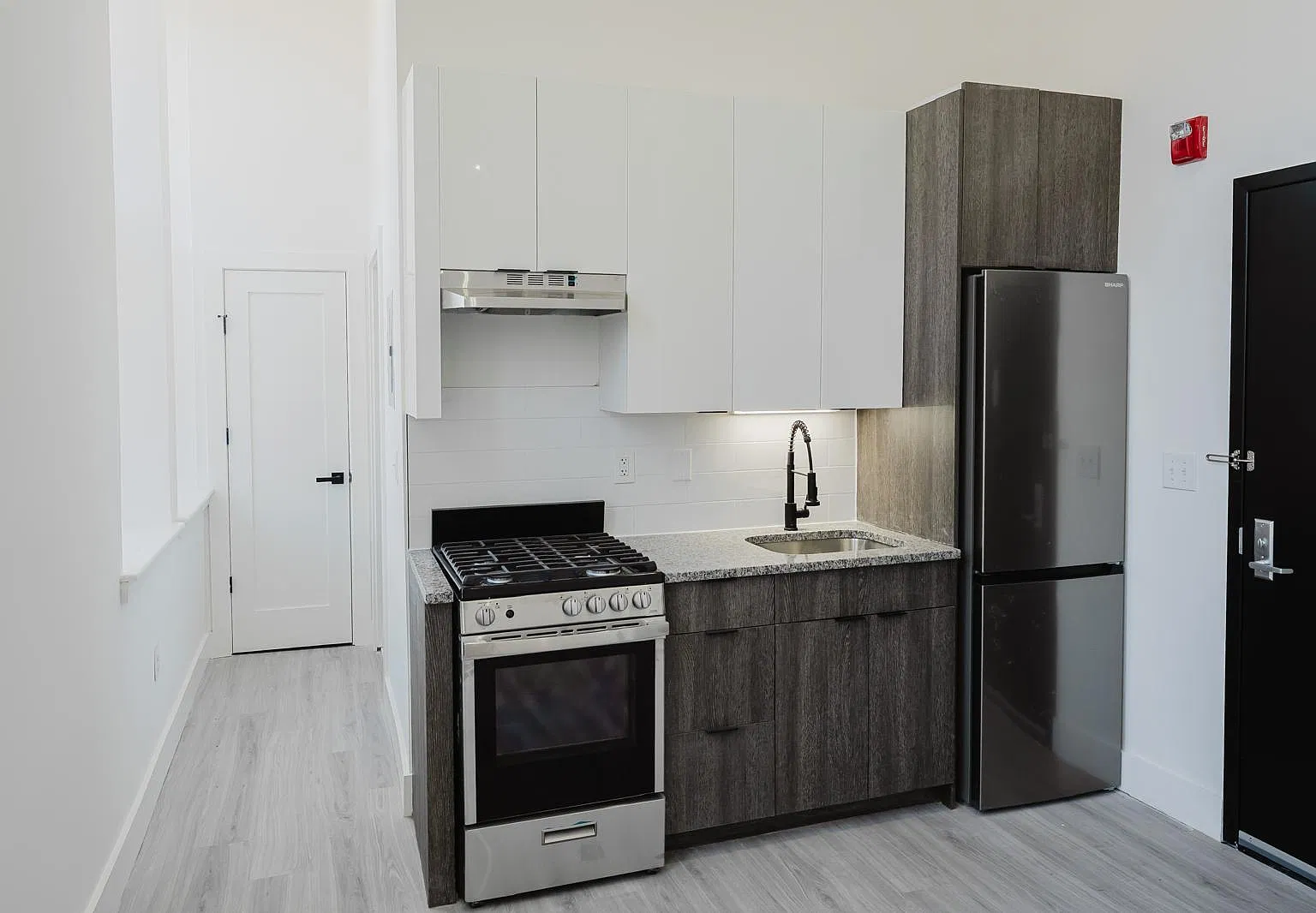 Studio, $1,431 — Photo 1