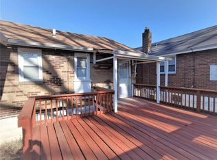 8232 John Pl, Saint Louis, MO