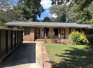 6122 Hillpine Dr, Douglasville, GA 30135