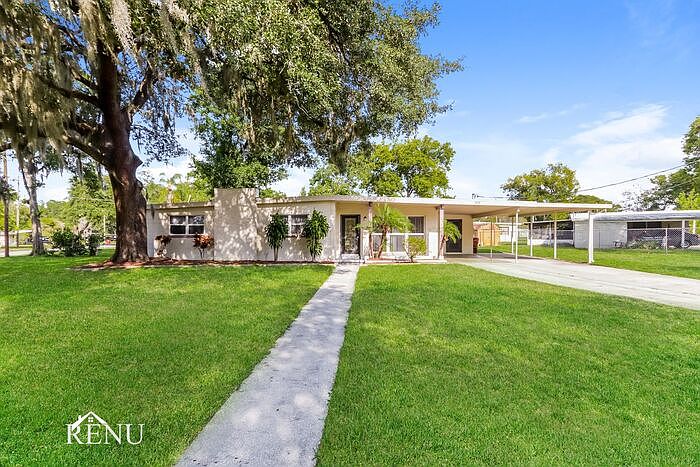 1st image of 1602 Simmons Pl
