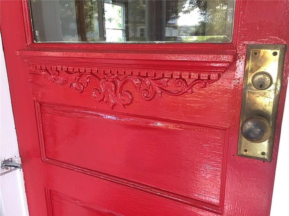 Many charming details.