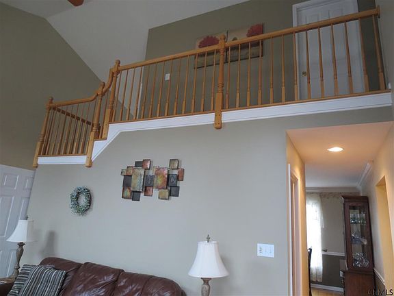 4th image of 67 Ivywood Dr