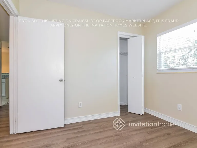 511 Sutton Pl — Photo 12