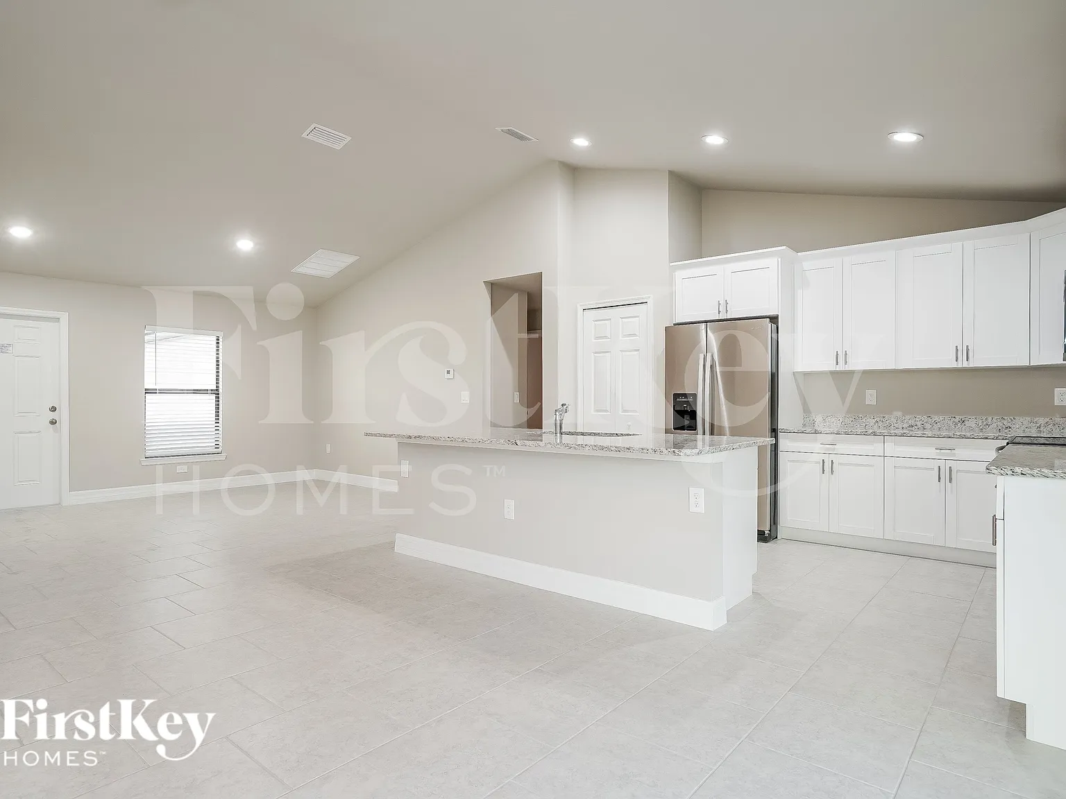 4 bed, 2.0 bath, 1672 sqft, $2,360 — Photo 3