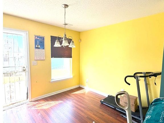 3rd image of 5445 Waterfall Ct