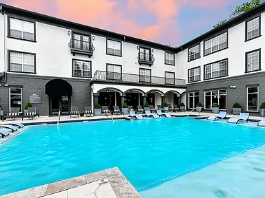 Avana Cheshire Bridge