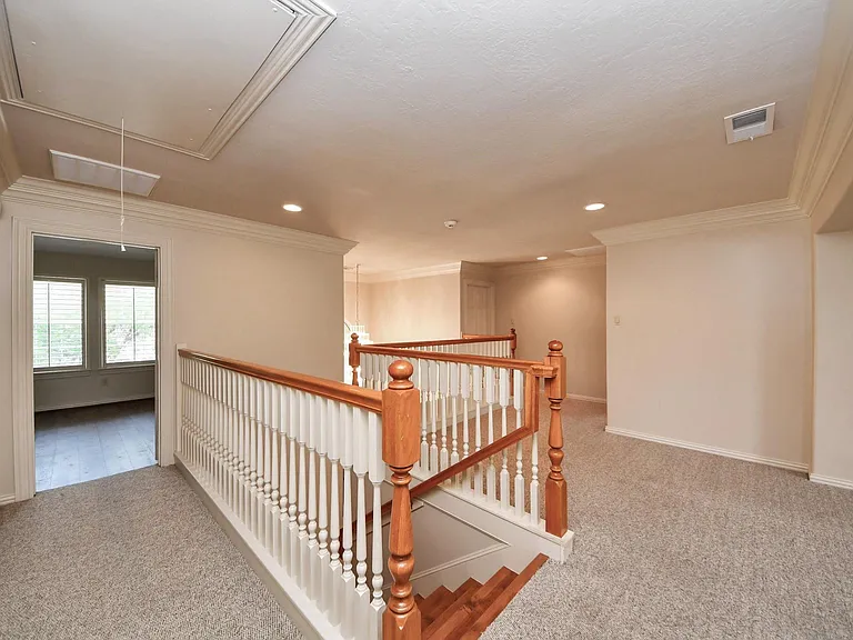 14207 Jade Cove Dr — Photo 31