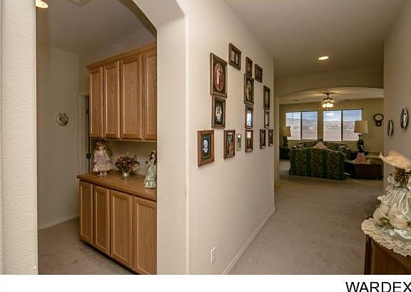 4th image of 579 Downey Dr