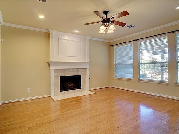 4th image of 1107 Marblewood Dr