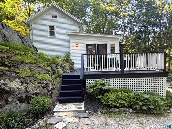 25 E Shore Rd, New Preston Marble Dale, CT 06777