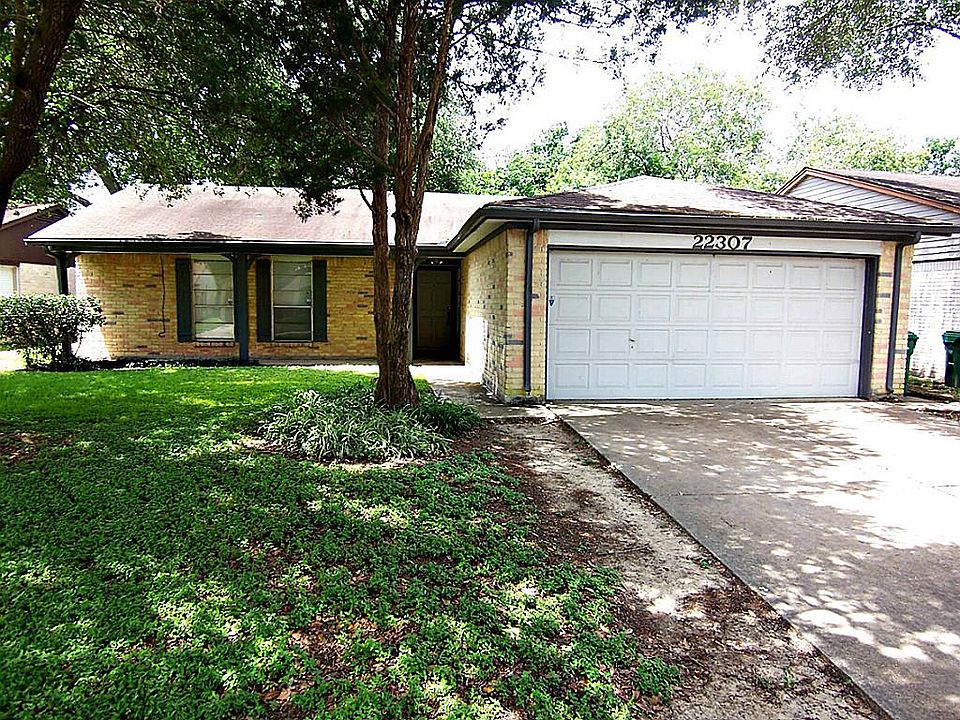 1st image of 22307 Red River Dr