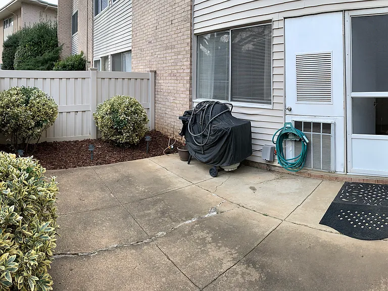 134 Birch St — Photo 2