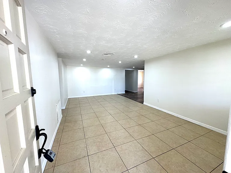 3548 Umber Rd — Photo 12