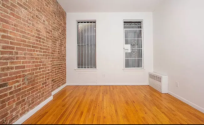 Rented by CitySites Real Estate Group | media 5