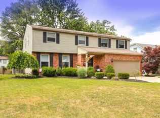 226 Sagewood Dr, Buffalo, NY 14221