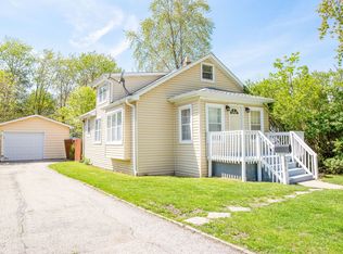 2806 Gabriel Ave, Zion, IL 60099