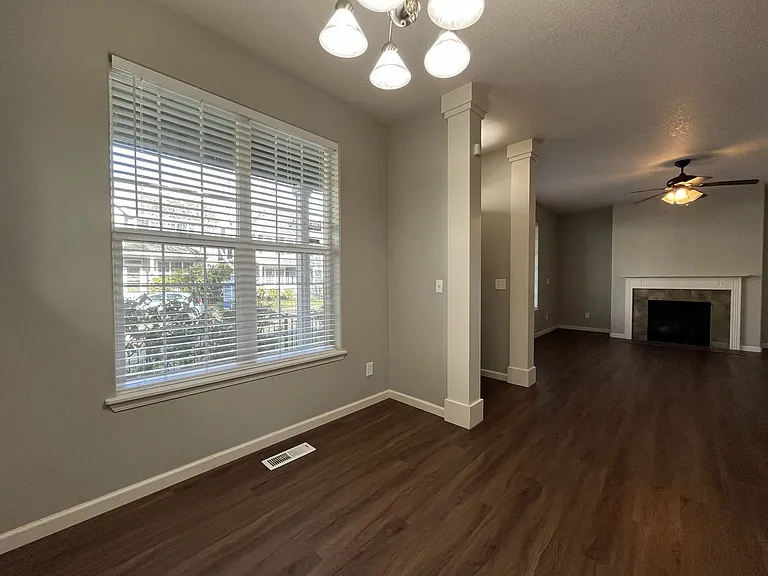 6262 NE Chestnut St — Photo 17