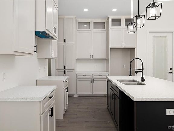 5th image of 1508 Karianna Dr