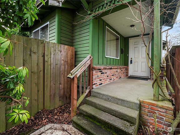 3rd image of 4605 E G St