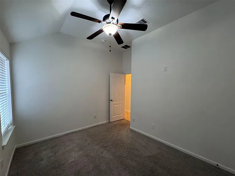9023 Kinnel Ln — Photo 17