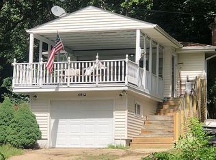 4912 E Lake Shore Dr, Wonder Lake, IL 60097