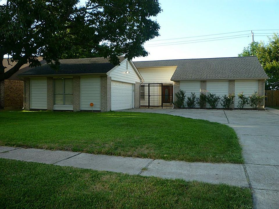 1st image of 4131 Arapajo St