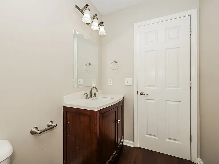 1915 Steaford Ct — Photo 15
