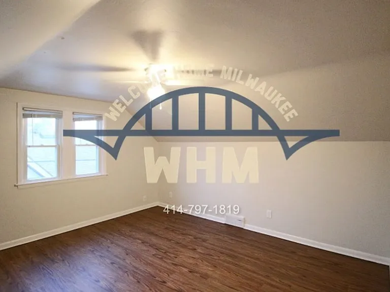 221 W Ring St — Photo 11