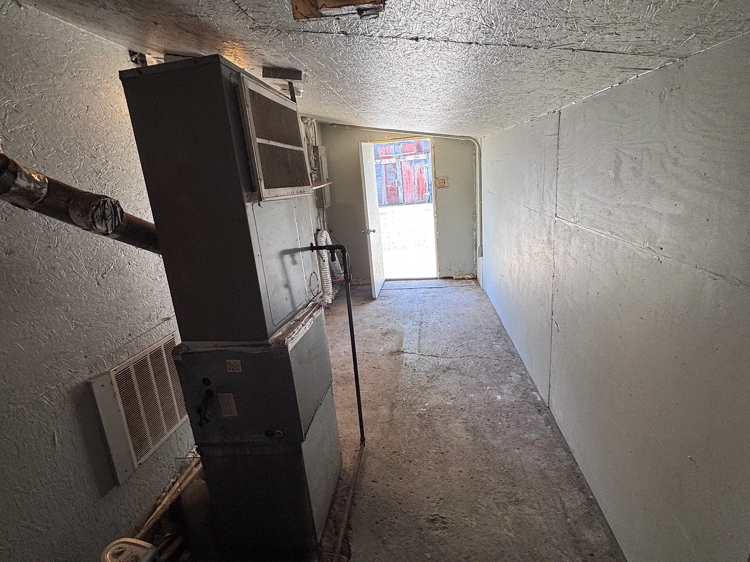 3 bed, 980 sqft, $1,250 — Photo 3