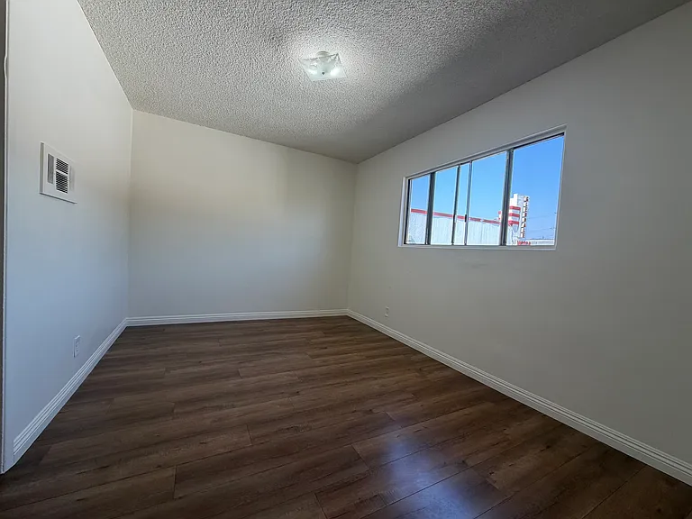 915 E Palmer Ave #24 — Photo 9