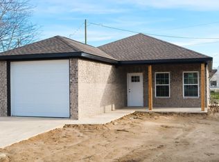 615 Maple St, Trumann, AR 72472