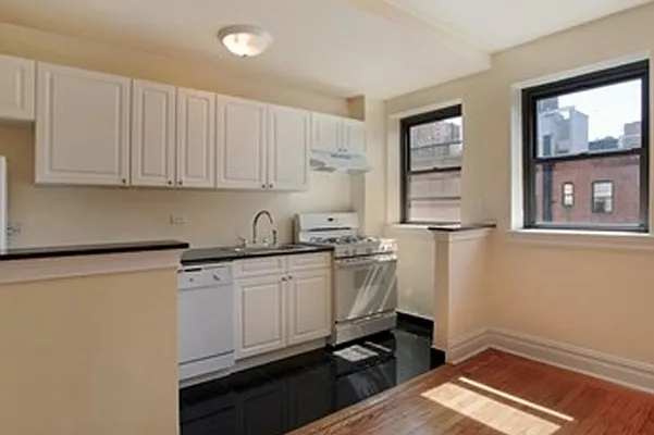 Sold by Corcoran | media 19