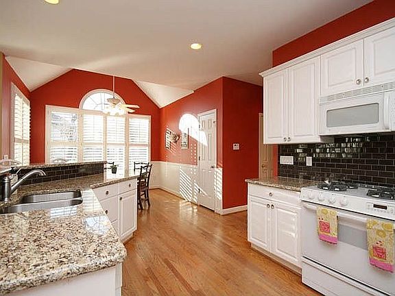 Kitchen & Vaulted Breakfast Room