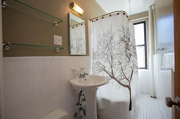 Rented by Garfield Realty  | media 20