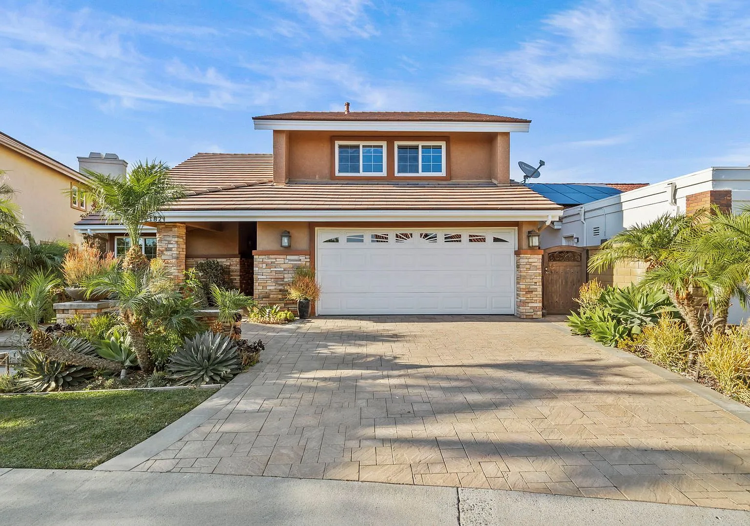 Gorgeous Mission Viejo home — Photo 1