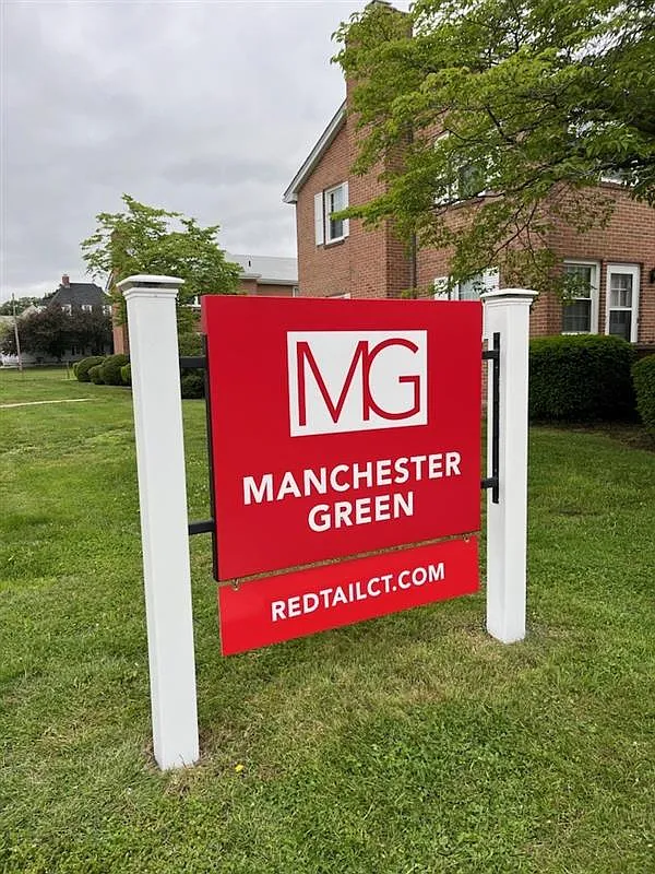 Manchester Green — Photo 2