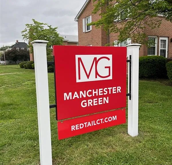 Manchester Green — Photo 2