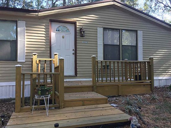 3rd image of 18279 NW 241st St