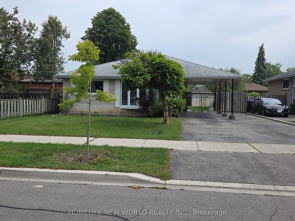 2nd image of 26 Murchison Cres