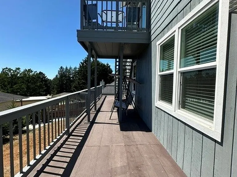 7175 Vista Ridge Dr — Photo 16