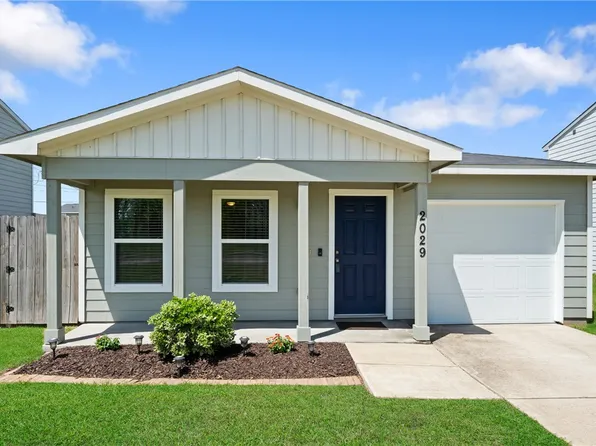 2029 6th St, Hempstead, TX 77445