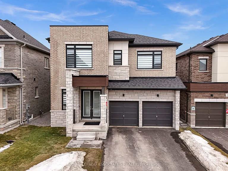 2215 Beckman Cres #UPPER — Photo 43
