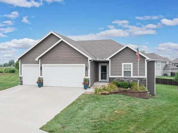 12820 Spring Ave, Kansas City, KS 66109