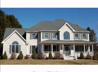 14 Allen Ridge Dr, Ellington, CT 06029