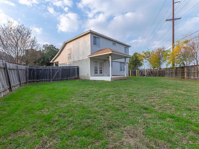 7700 Portland Trl — Photo 36