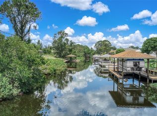 122 Mango Rd NE #2, Lake Placid, FL 33852