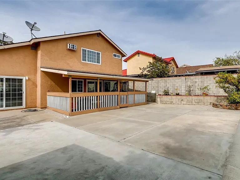 7215 Woodshawn Dr — Photo 6