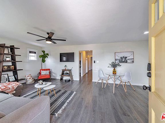 2nd image of 1307 W 84th Pl