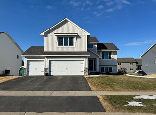 17821 Essex Ln, Lakeville, MN 55044